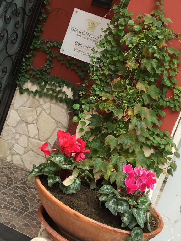 Giardino Eden B&B Νάπολη Δωμάτιο φωτογραφία